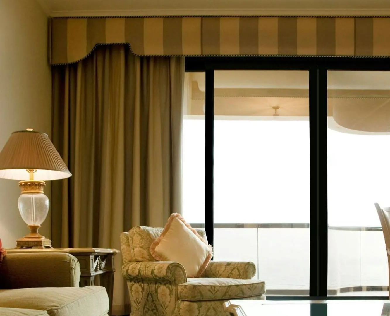 *****  Le Royal Meridien Beach Resort & Spa Dubai United Arab Emirates