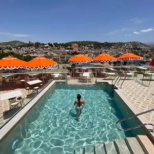 https://carmen-granada.es-andalucia.com