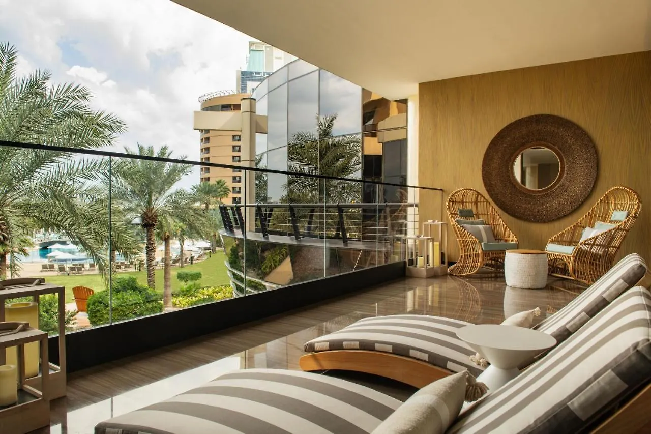 Le Royal Meridien Beach Resort & Spa Dubai 5*,